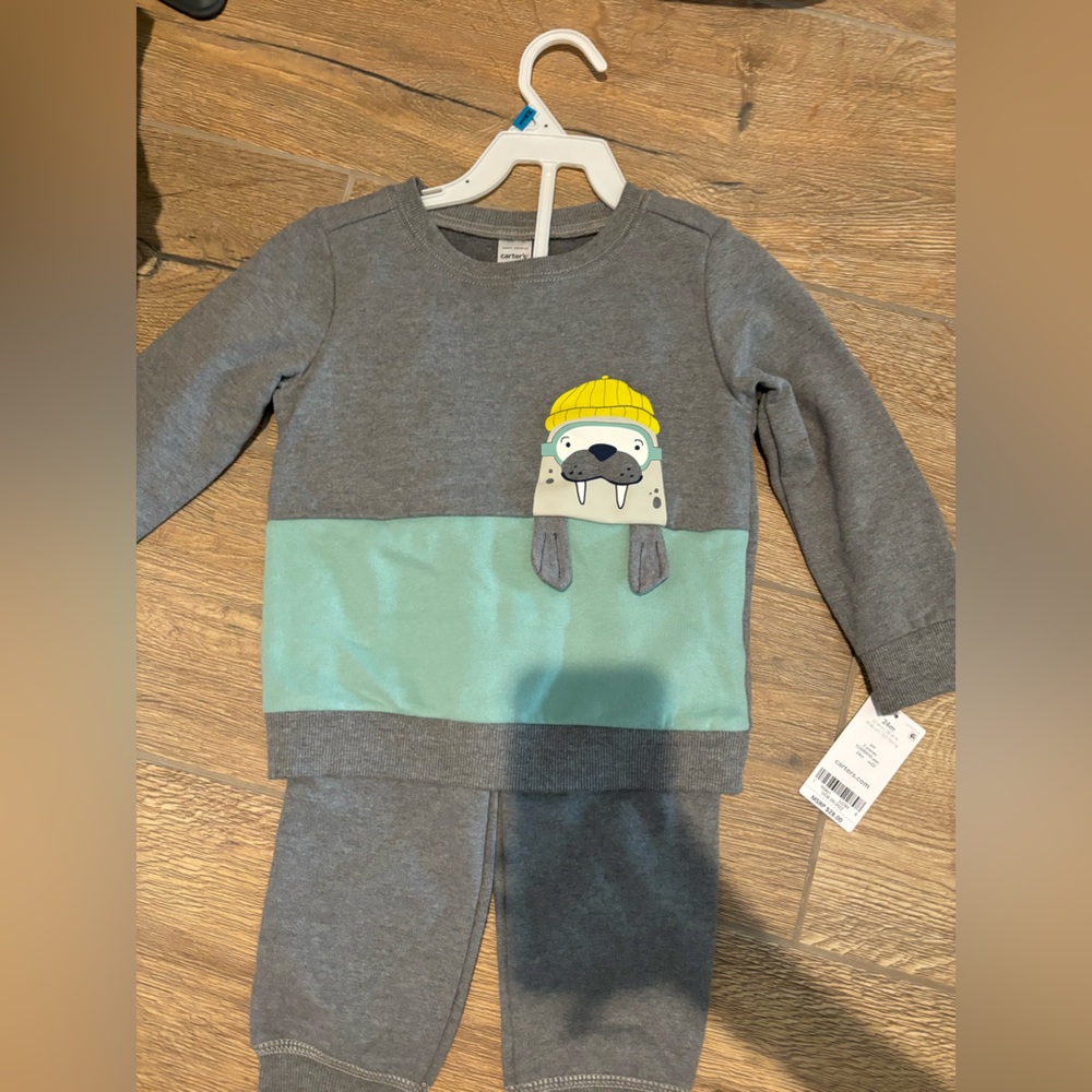 Carters 24 month two piece set new